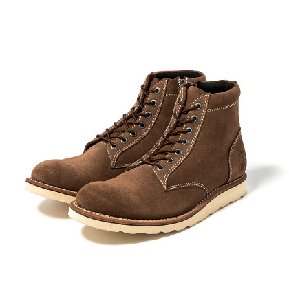 NARROW SUEDE BOOTS